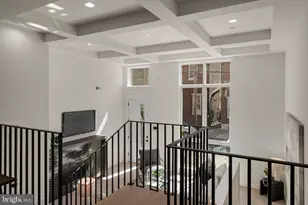 952 N 6th St, Philadelphia, PA 19123 - Photo 8