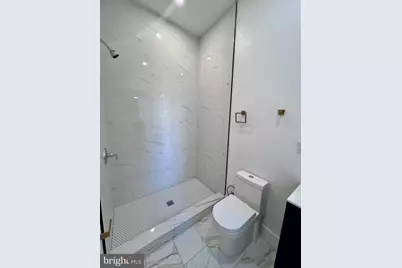 647 N 16th Street #2, Philadelphia, PA 19130 - Photo 14