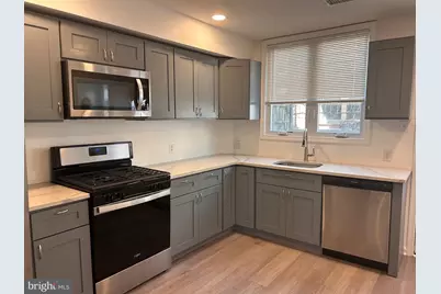 815 Tasker Street, Philadelphia, PA 19148 - Photo 8