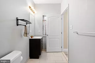 650 N 8th St, Philadelphia, PA 19123 - Photo 24