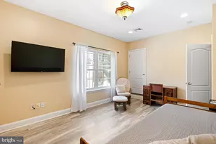 650 N 8th St, Philadelphia, PA 19123 - Photo 22