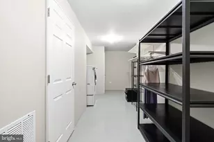 650 N 8th St, Philadelphia, PA 19123 - Photo 32