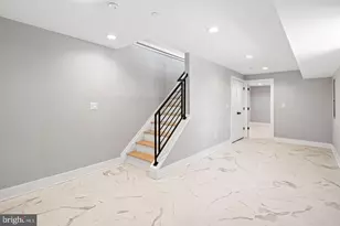 2053 E Cumberland St, Philadelphia, PA 19125 - Photo 14