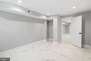 2053 E Cumberland St, Philadelphia, PA 19125 - Photo 12