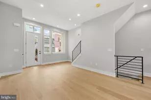 907 Emily St, Philadelphia, PA 19148 - Photo 6