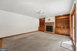 915 Lomond Ln, Philadelphia, PA 19128 - Photo 14