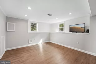 915 Lomond Ln, Philadelphia, PA 19128 - Photo 26