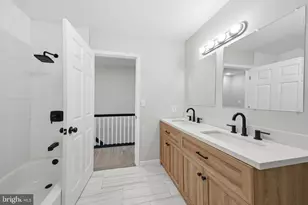 5625 Crowson, Philadelphia, PA 19144 - Photo 22