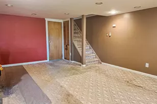 9922 S Canterbury Rd, Philadelphia, PA 19114 - Photo 24