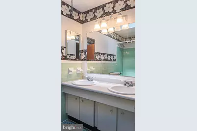 9922 S Canterbury Road, Philadelphia, PA 19114 - Photo 20