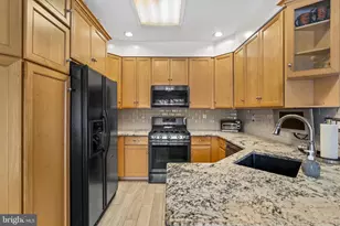 505 Ridgerun Ln, Philadelphia, PA 19111 - Photo 12