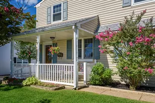 9818 Woodfern Rd, Philadelphia, PA 19115 - Photo 2