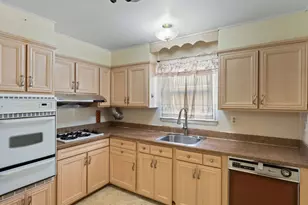 7747 Richard St, Philadelphia, PA 19152 - Photo 10