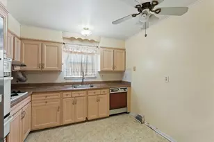 7747 Richard St, Philadelphia, PA 19152 - Photo 8
