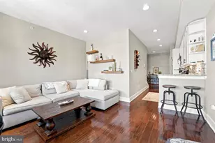 929 N 2nd St, Philadelphia, PA 19123 - Photo 2