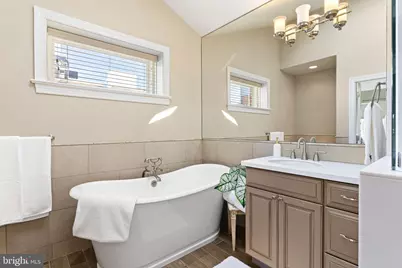 212 S 24th Street #2406, Philadelphia, PA 19103 - Photo 32