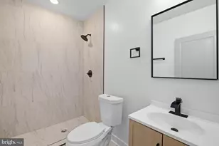 2253 N 12th St, Philadelphia, PA 19133 - Photo 16