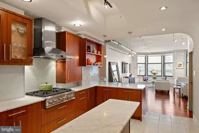 1606 Chestnut Street #UNIT 2, Philadelphia, PA 19103 - Photo 4