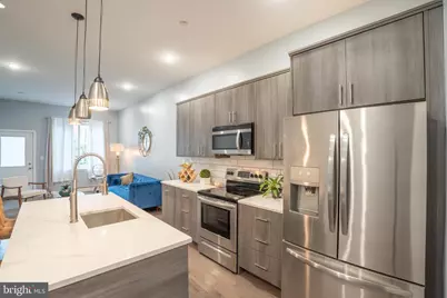 2110 N 7th Street, Philadelphia, PA 19122 - Photo 4