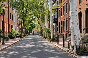 2015 Delancey Pl, Philadelphia, PA 19103 - Photo 4