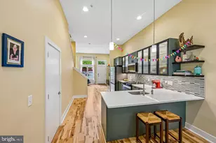 919 N 5th St, Philadelphia, PA 19123 - Photo 10