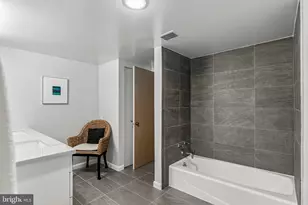 2030 Mt Vernon St, Philadelphia, PA 19130 - Photo 24
