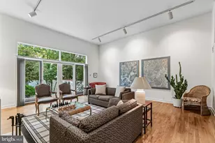 2030 Mt Vernon St, Philadelphia, PA 19130 - Photo 2