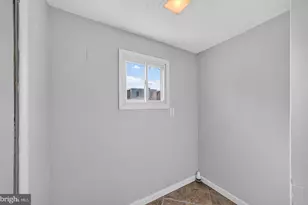 5237 Sylvester St, Philadelphia, PA 19124 - Photo 10