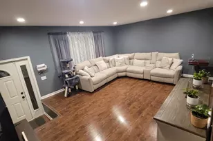 12230 Medford Rd, Philadelphia, PA 19154 - Photo 2