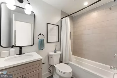 631 W Oxford Street #2, Philadelphia, PA 19122 - Photo 32