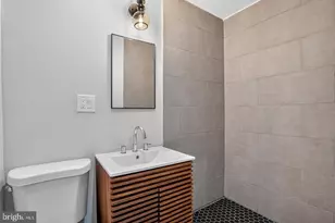 5704 Boyer St, Philadelphia, PA 19138 - Photo 8