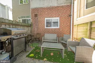 1827 Ginnodo St, Philadelphia, PA 19130 - Photo 8