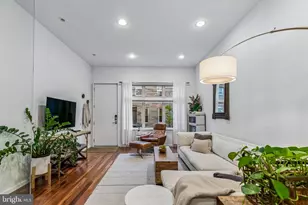 2053 Pemberton St, Philadelphia, PA 19146 - Photo 2