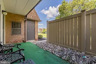 56004 Delaire Landing Rd, Philadelphia, PA 19114 - Photo 6