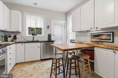 418 W Price Street, Philadelphia, PA 19144 - Photo 16