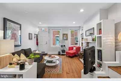 2424 Waverly Street, Philadelphia, PA 19146 - Photo 2
