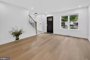 1315 Ogden Ct, Philadelphia, PA 19123 - Photo 4