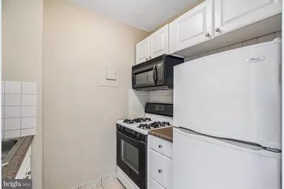 210 Locust Street #9EW, Philadelphia, PA 19106 - Photo 6