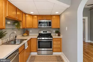 2122 Spruce St, Philadelphia, PA 19103 - Photo 4