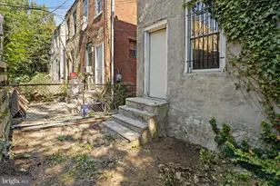 1320 S Lindenwood St, Philadelphia, PA 19143 - Photo 16