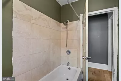 1320 S Lindenwood Street, Philadelphia, PA 19143 - Photo 24