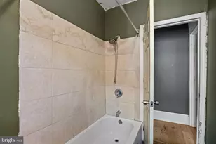 1320 S Lindenwood St, Philadelphia, PA 19143 - Photo 24