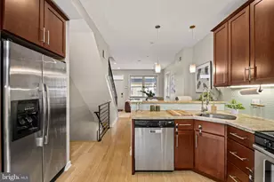 2400 Madison Square, Philadelphia, PA 19146 - Photo 10