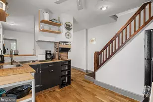 433 N 41st St, Philadelphia, PA 19104 - Photo 12