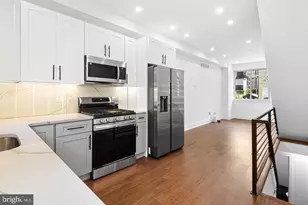 2322 N Mutter St, Philadelphia, PA 19133 - Photo 12
