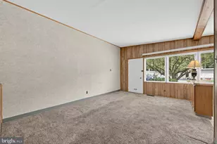 9325 Trout Rd, Philadelphia, PA 19115 - Photo 8