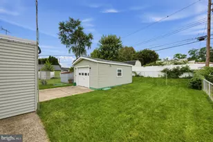 9325 Trout Rd, Philadelphia, PA 19115 - Photo 26