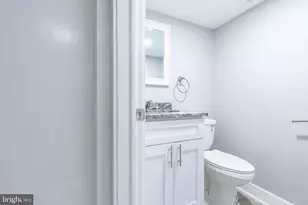 1039 Tree St, Philadelphia, PA 19148 - Photo 26