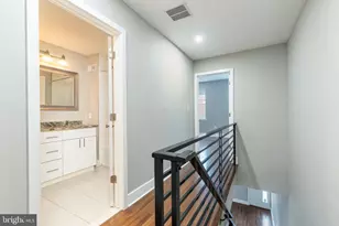 1039 Tree St, Philadelphia, PA 19148 - Photo 16