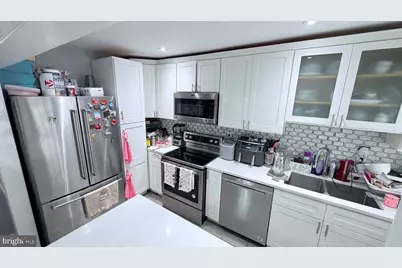7320 Hasbrook Avenue, Philadelphia, PA 19111 - Photo 18